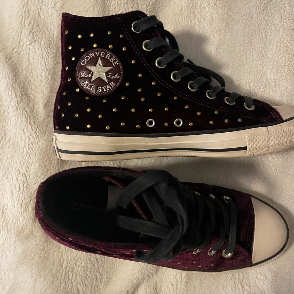 Converse Women's Dark Burgundy Sneakers